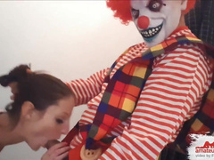 Horror Clown bumst deutsches Girl Anal durch