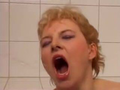 Extreme Piss Sauereien im Deutsche Porno Film