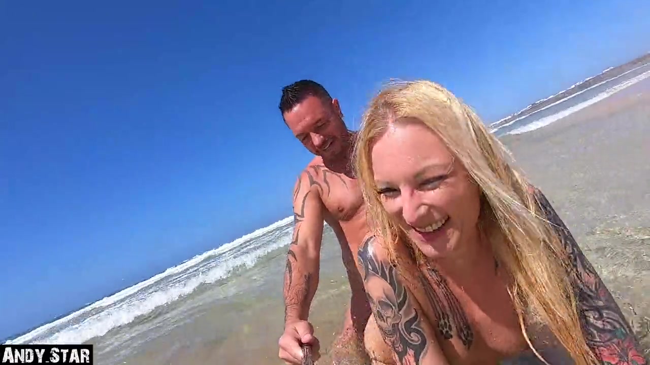 Sex am Strand mit Kitty Blair