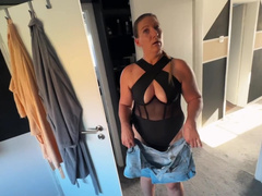 Julia Winter bumst sich in die Sommerzeit