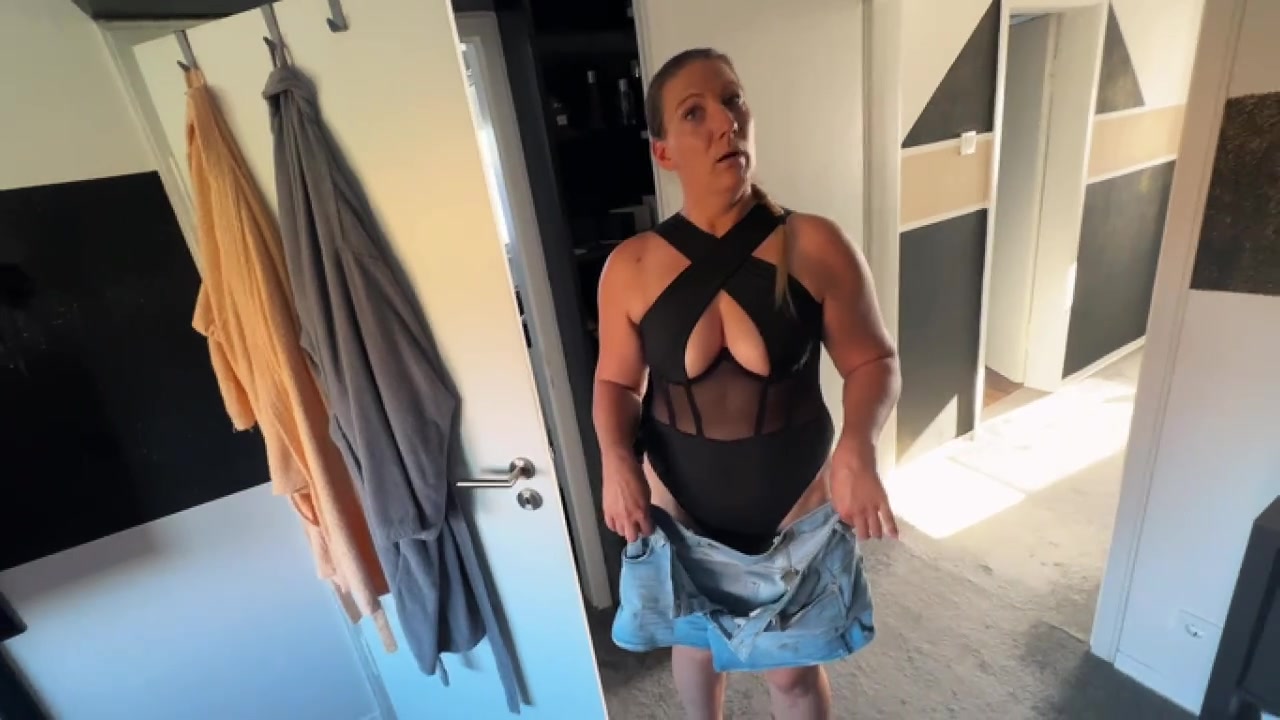 Julia Winter bumst sich in die Sommerzeit